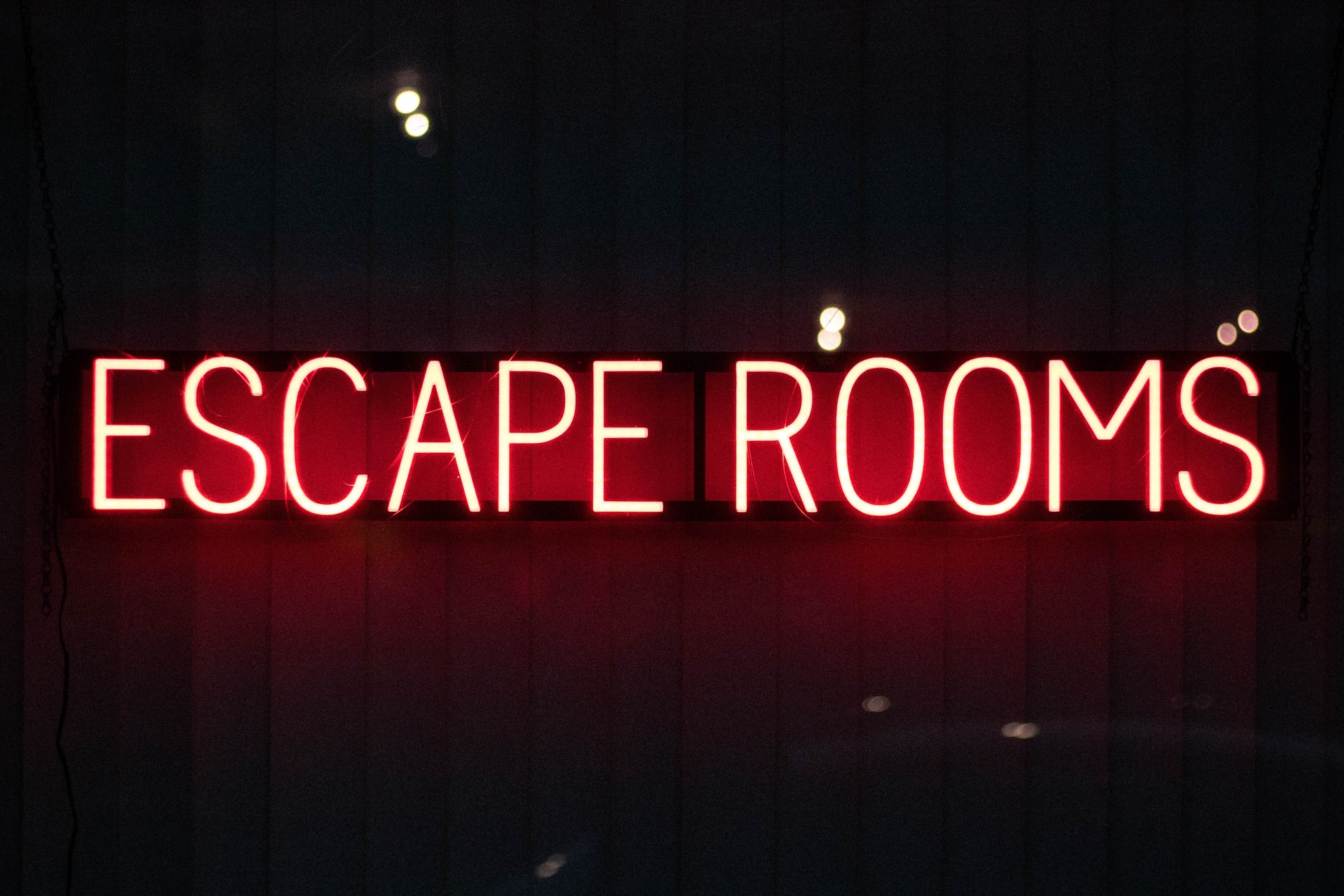 Why Escape Rooms are Great for Family Night - Stars and Strikes